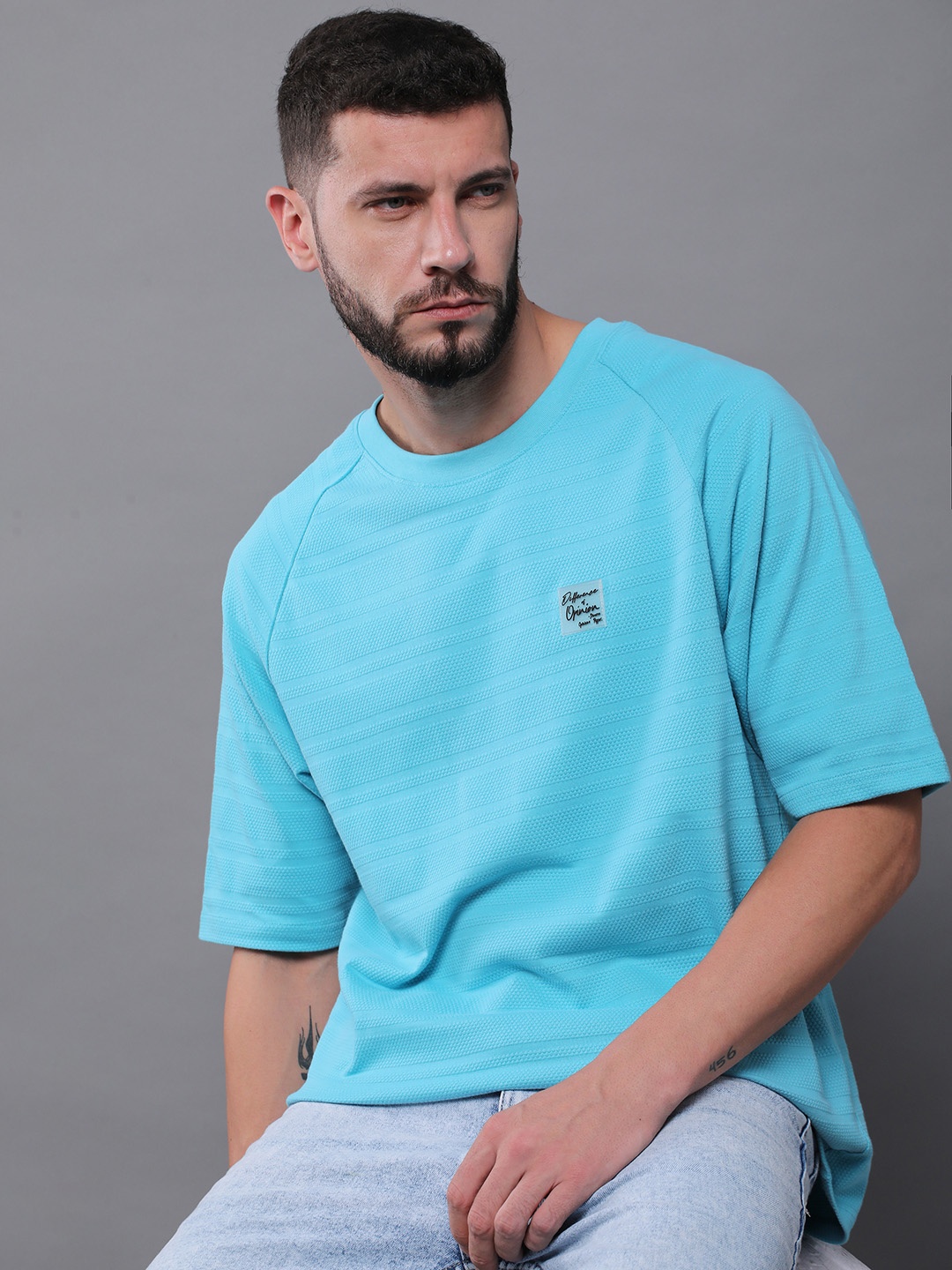 

Difference of Opinion Men Solid Popcorn Structure Oversized Raglan T-Shirt, Blue