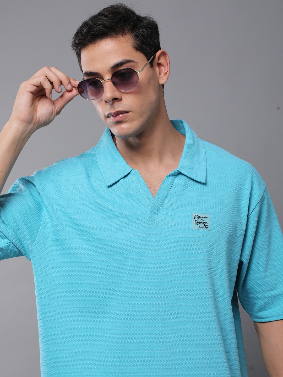 

Difference of Opinion Men Solid Popcorn Structure Oversized Polo T-Shirt, Mauve