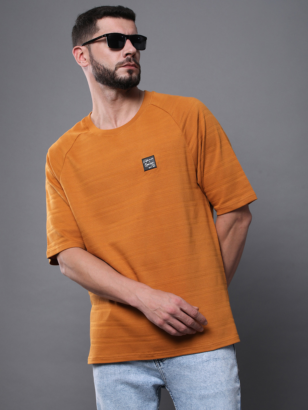

Difference of Opinion Men Solid Popcorn Structure Oversized Raglan T-Shirt, Brown