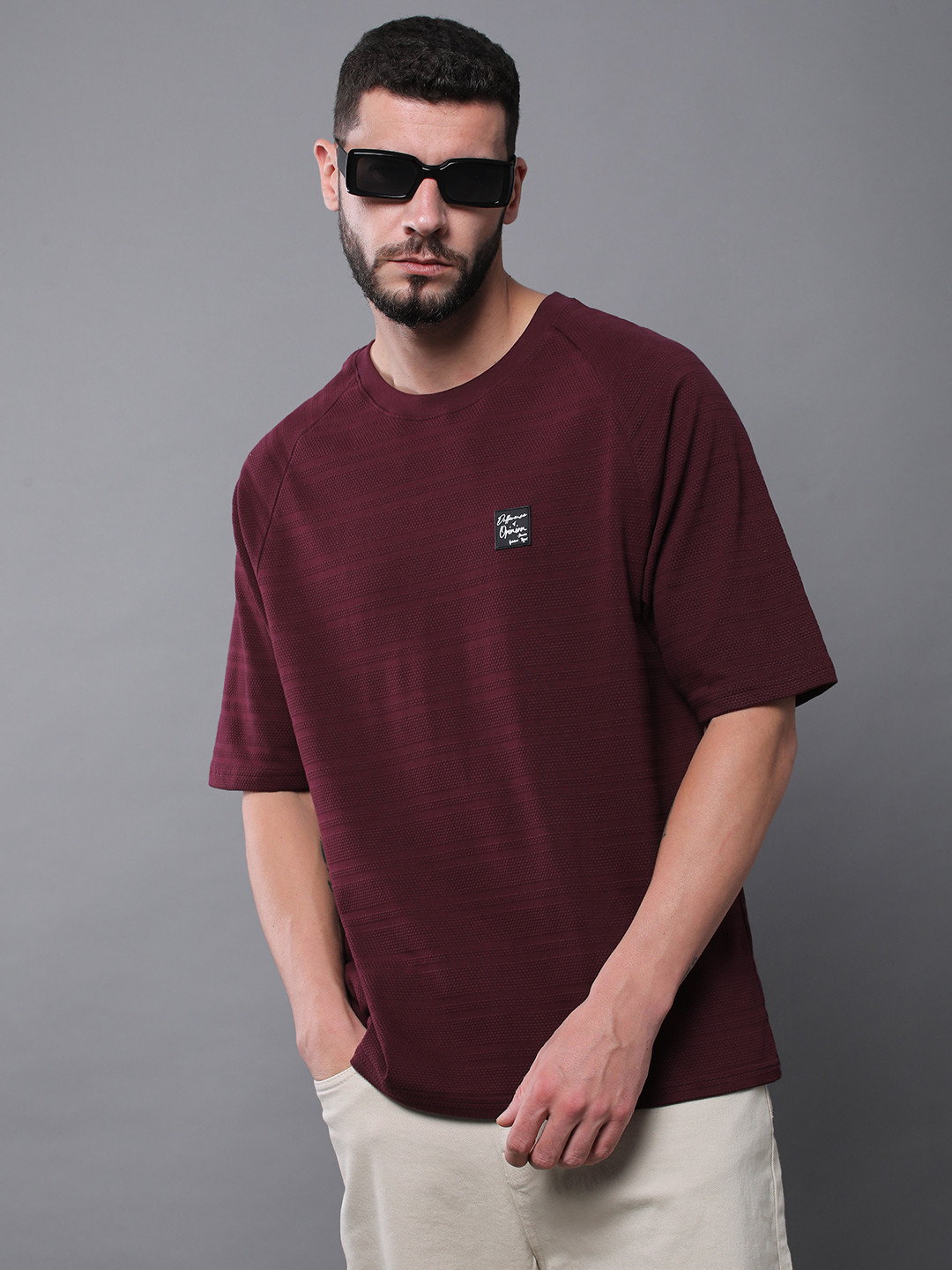 

Difference of Opinion Men Solid Popcorn Structure Oversized Raglan T-Shirt, Burgundy