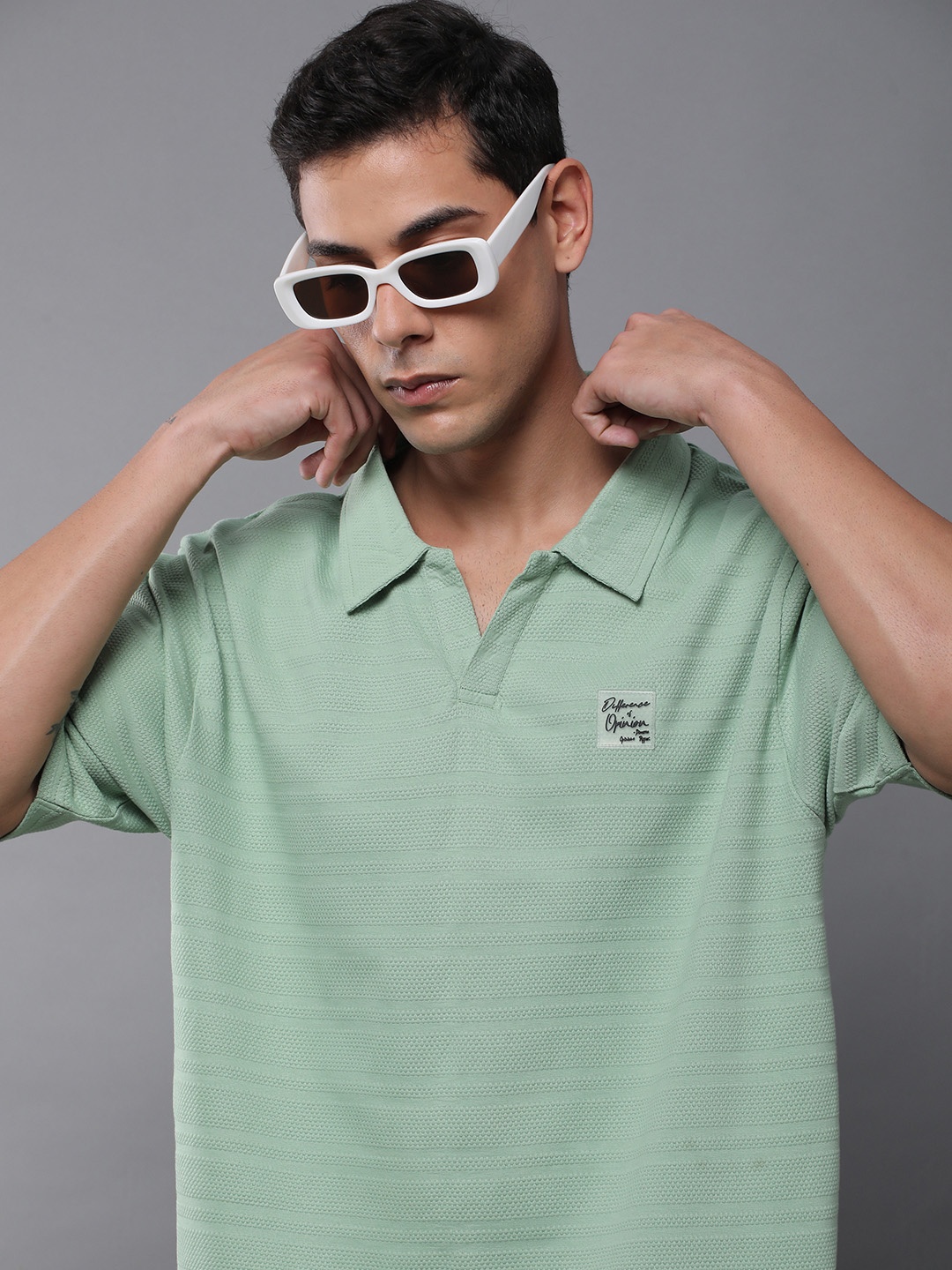

Difference of Opinion Men Solid Popcorn Structure Oversized Polo T-Shirt, Green