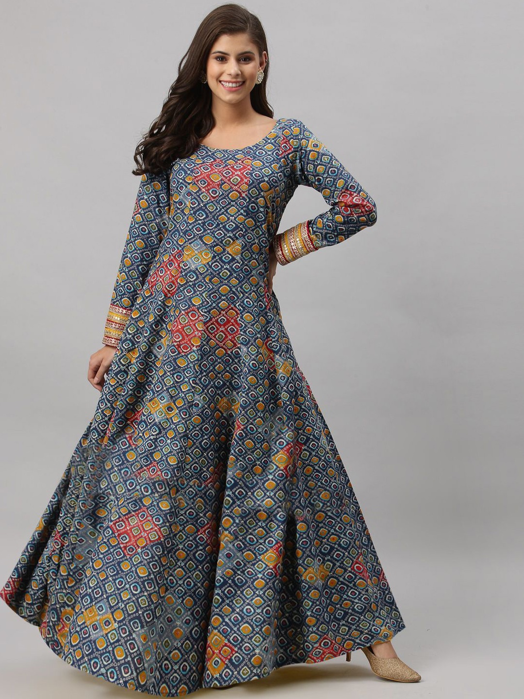 

Get Glamr Bandhani Printed Round Neck Panelled Anarkali Kurta, Blue