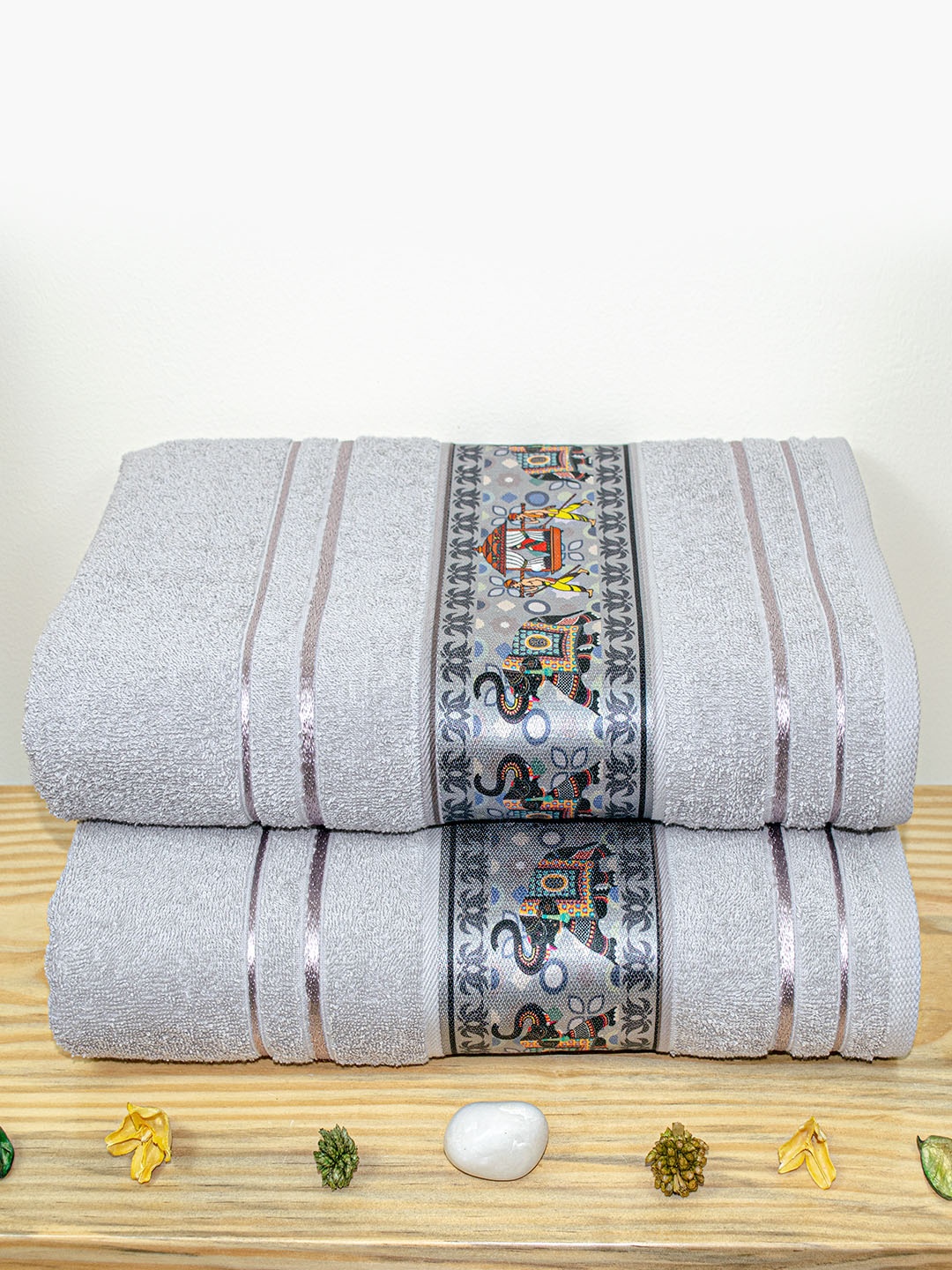 

RANGOLI Grey & Yellow 2 Pieces Printed Pure Cotton 450 GSM Bath Towel