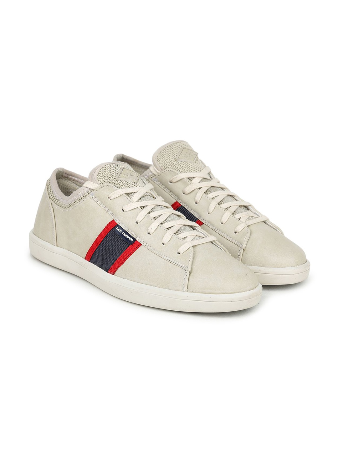 

Lee Cooper Men Colourblocked Sneakers, Off white