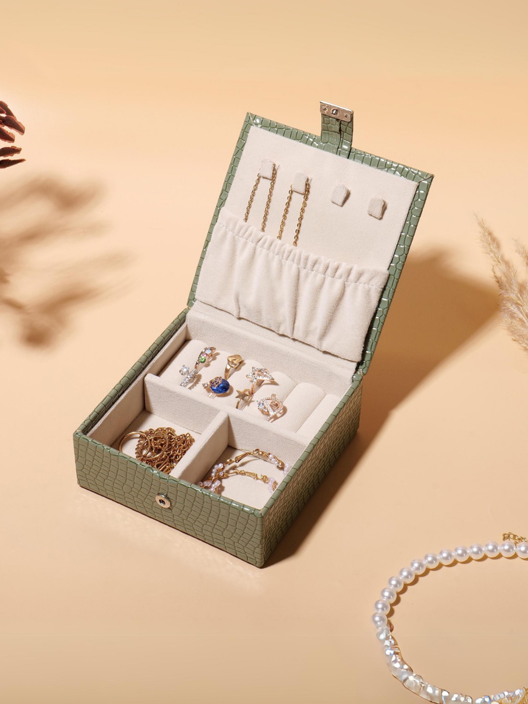 

La Trove Green Super Strong Jewellery Organisers