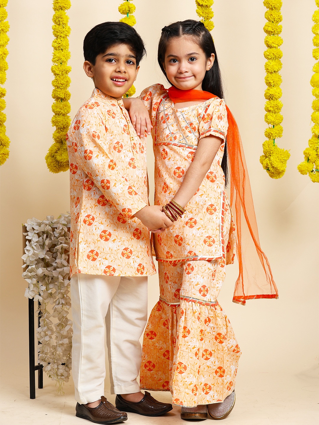 

Cutiekins Boys Floral Printed Band Collar Pure Cotton Straight Kurta With Pyjama, Orange