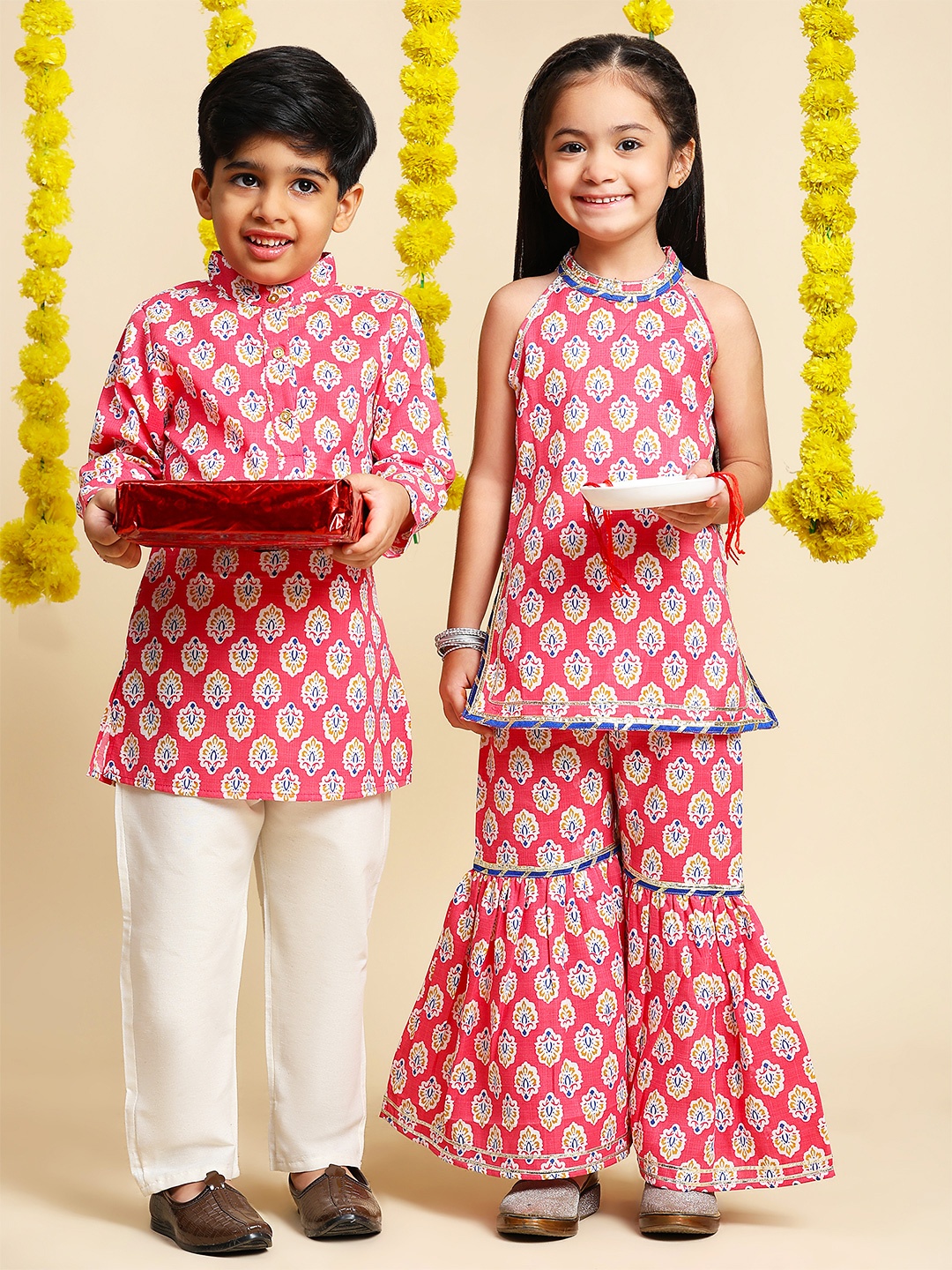 

Cutiekins Boys Floral Printed Mandarin Collar Pure Cotton Kurta With Trousers, Pink