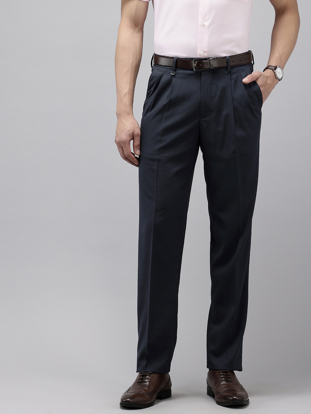 

Van Heusen Men Custom Fit Pleated Formal Trousers, Navy blue