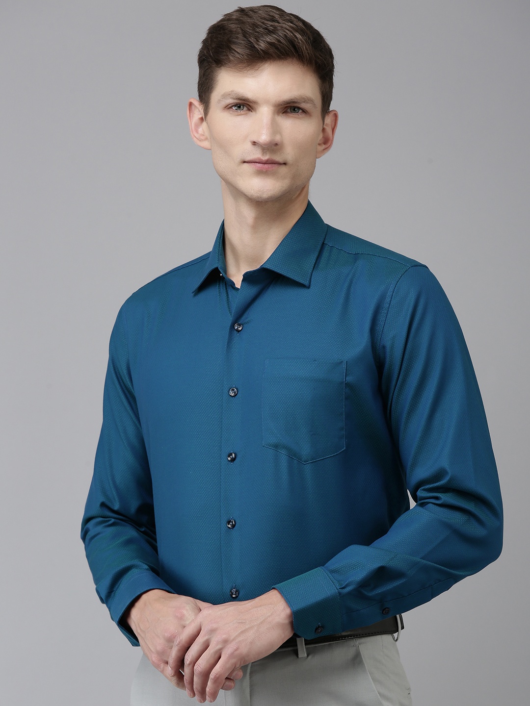 

Van Heusen Slim Fit Pure Cotton Formal Shirt, Blue