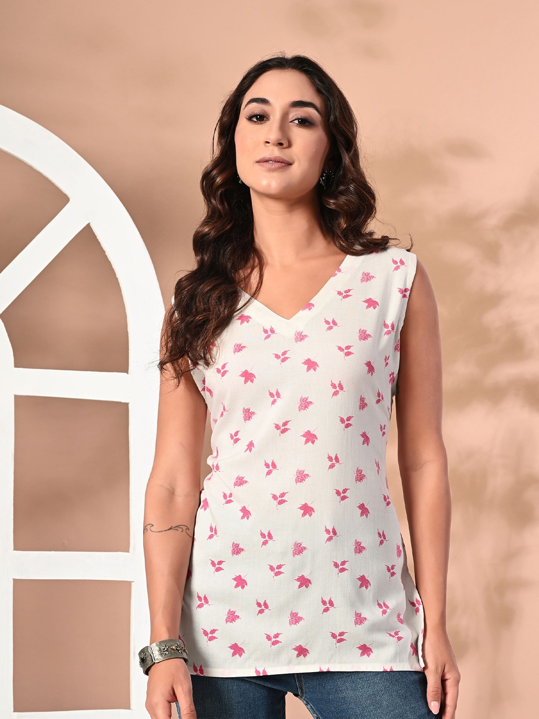 

ANNSH APPAREL Women Floral Printed Cotton Top, Pink