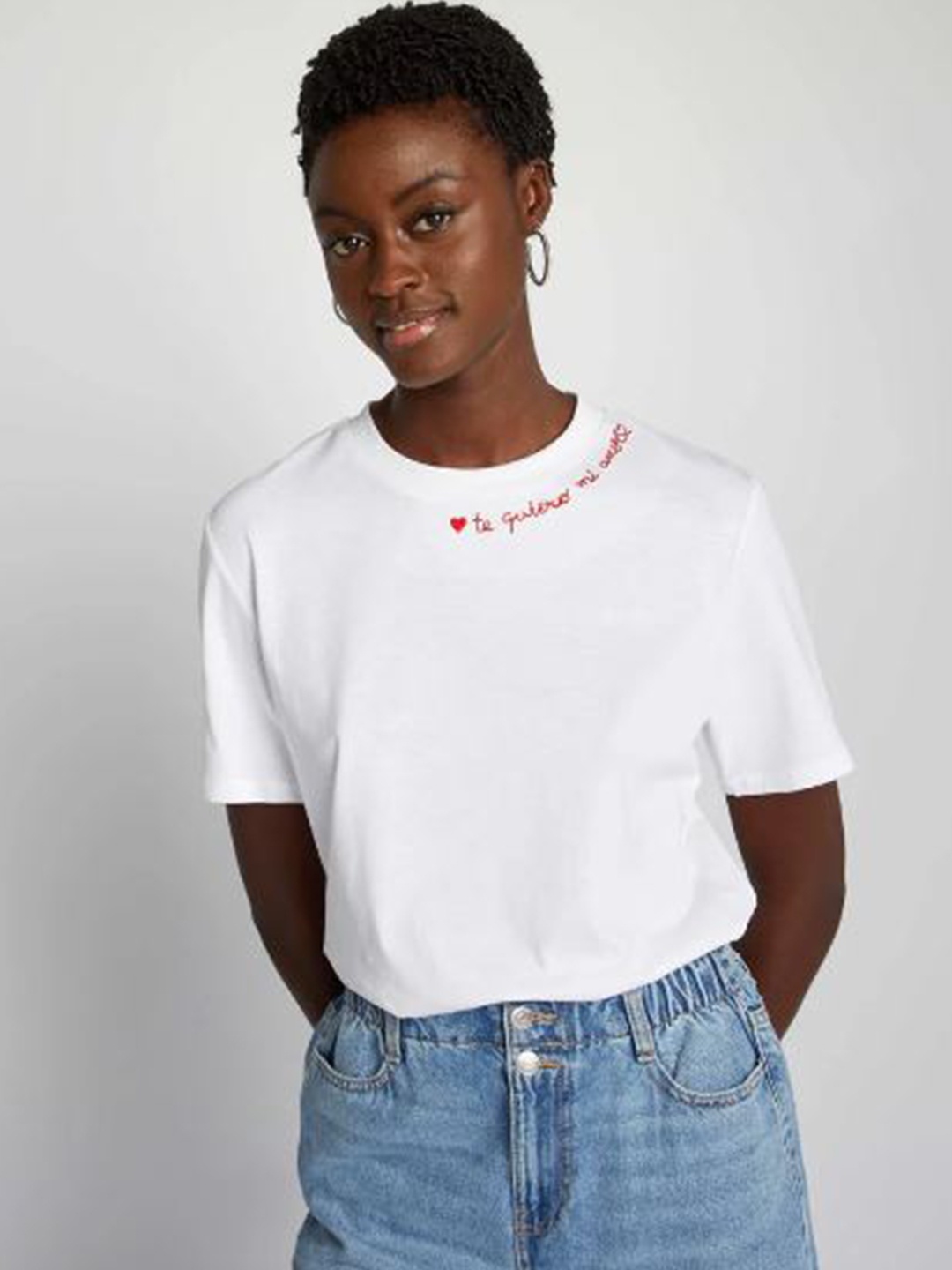 

KIABI Women Round Neck Solid Pure Cotton T-shirt, White