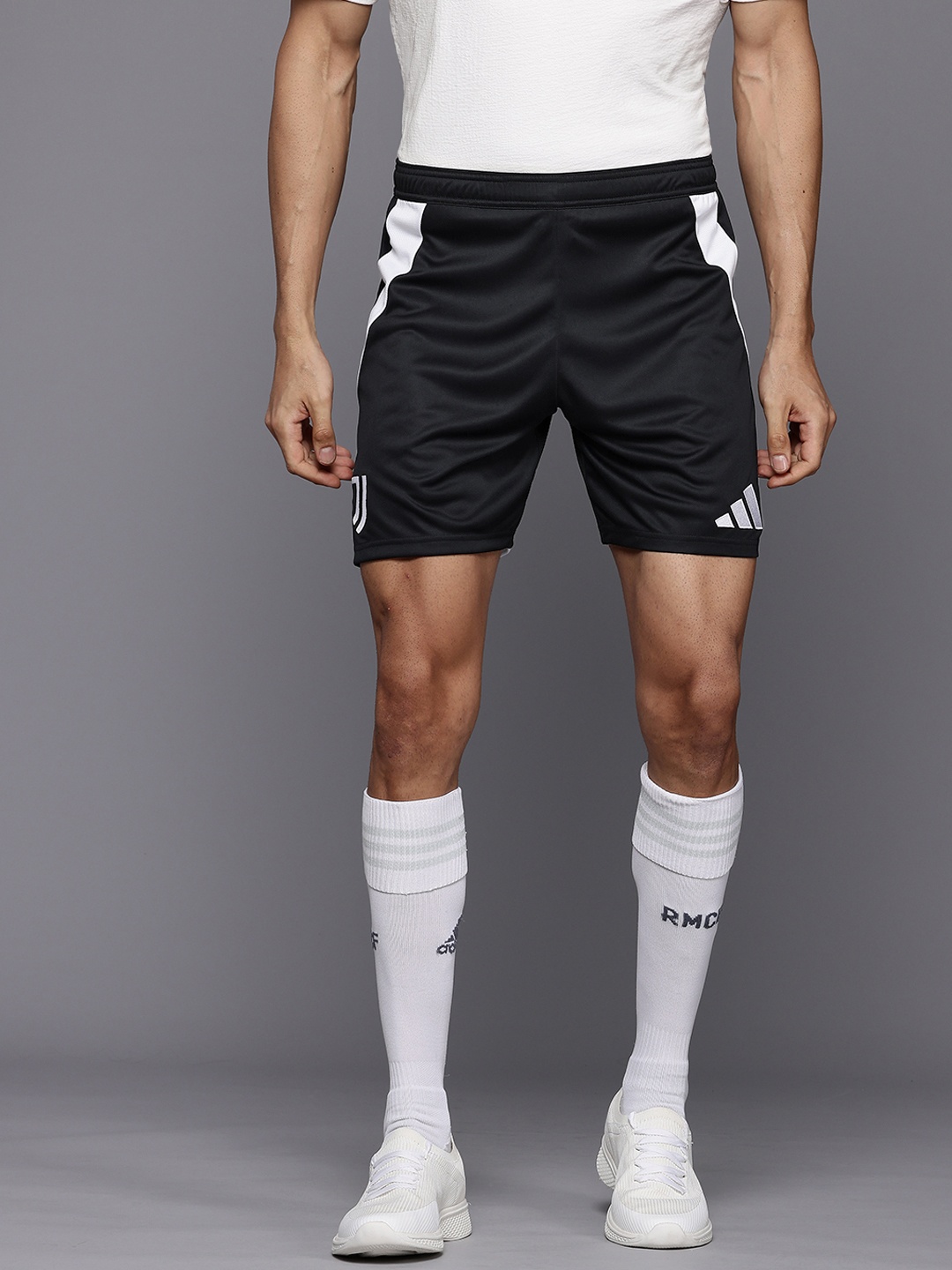 

ADIDAS Men AEROREADY Juventus 24/25 Running Shorts, Black