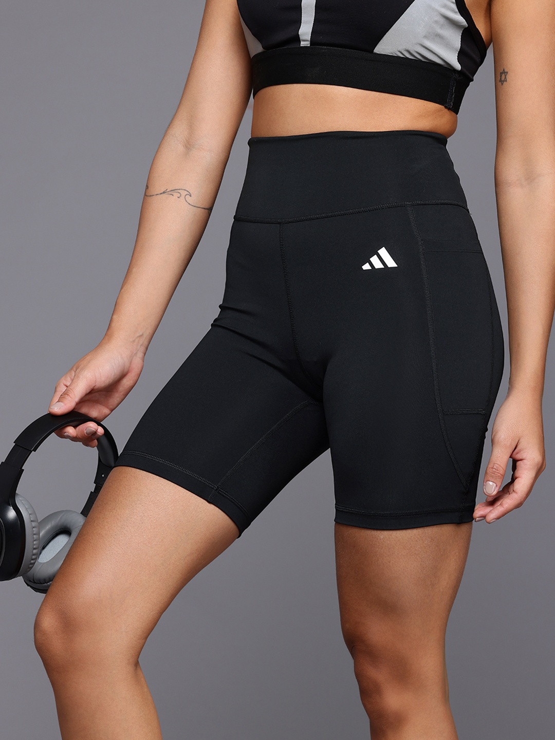 

ADIDAS Women Optime Essentials Stash Pocket 7-Inch Training Short, Black