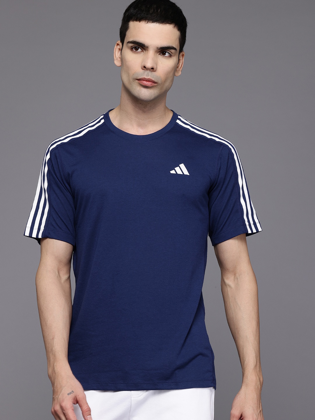 

ADIDAS Own The Run 3-Striped T-shirt, Navy blue