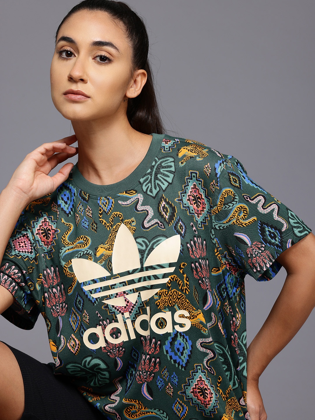 

ADIDAS Originals Brand Logo Printed Relaxed Fit T-shirt, Green