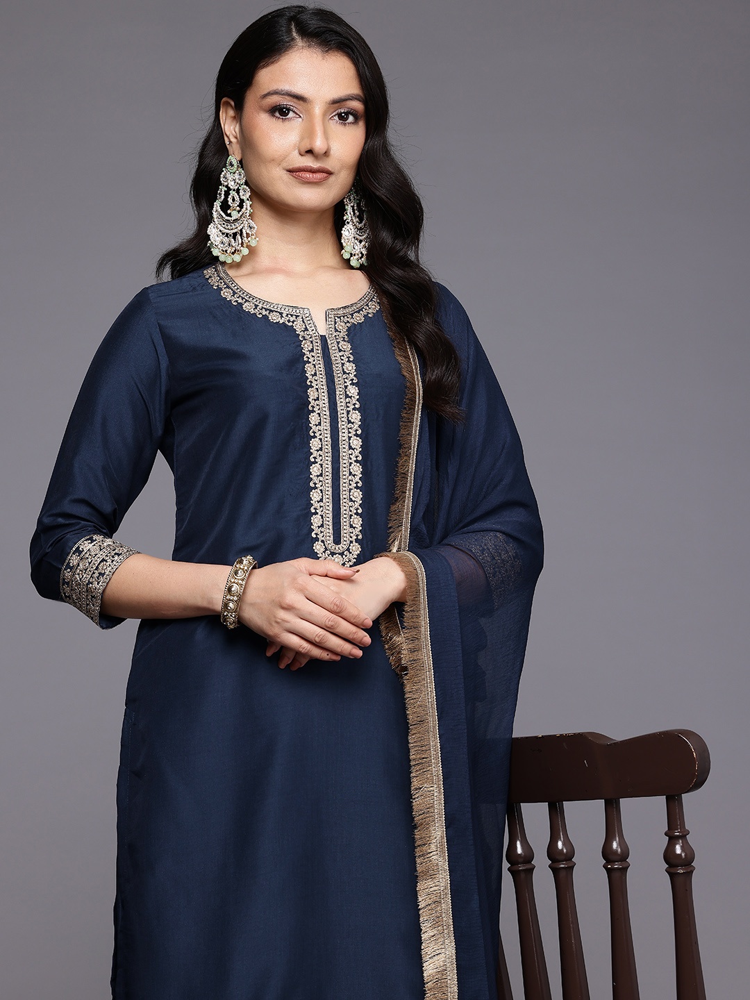 

Varanga Ethnic Motifs Embroidered Zari Kurta With Palazzos & Dupatta, Navy blue