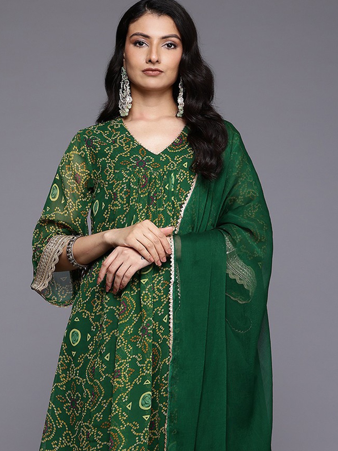 

Varanga Bandhani Printed Empire Gotta Patti Kurta With Trousers & Dupatta, Green