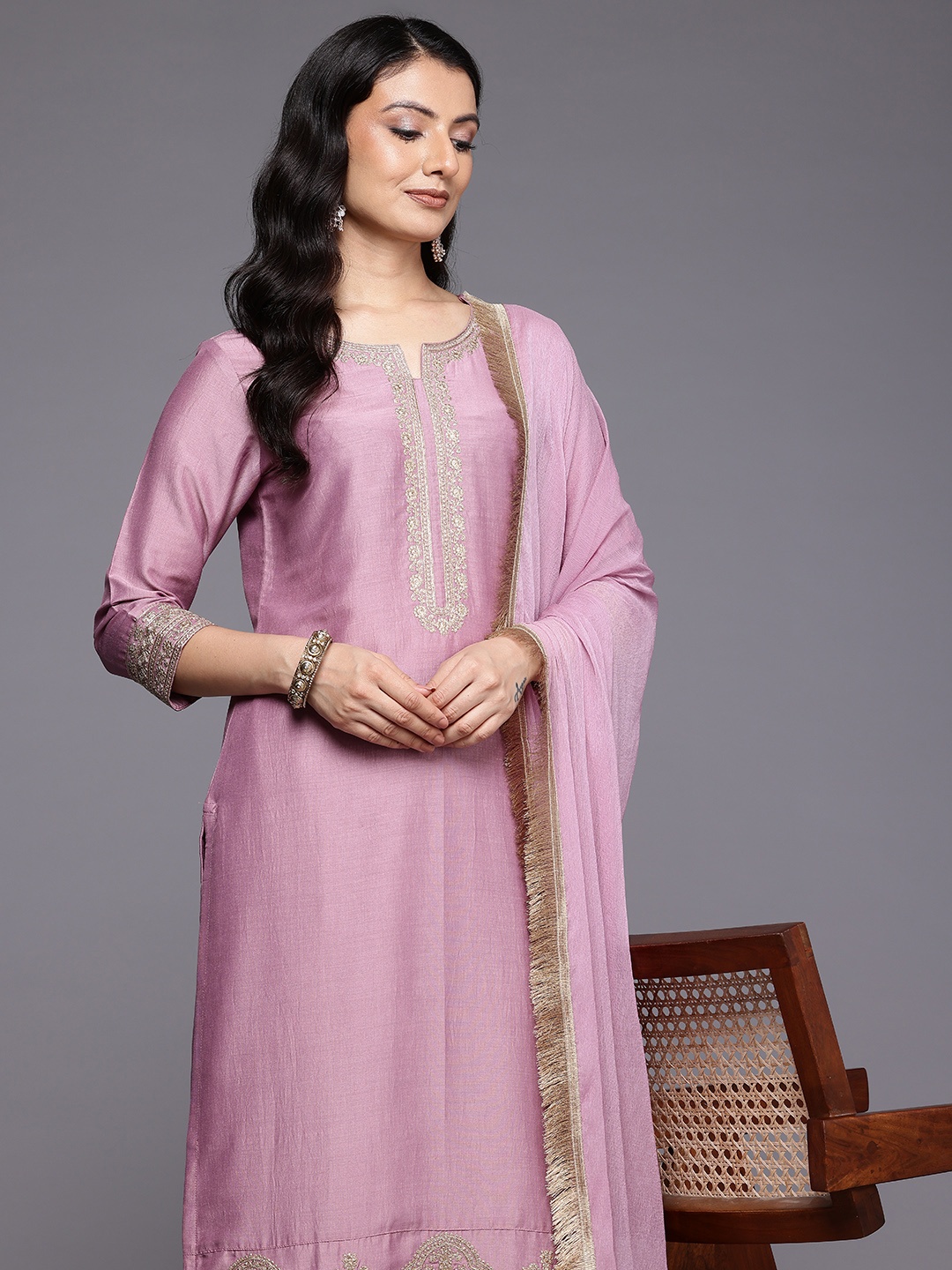 

Varanga Embroidered Zari Kurta With Palazzos & Dupatta, Mauve