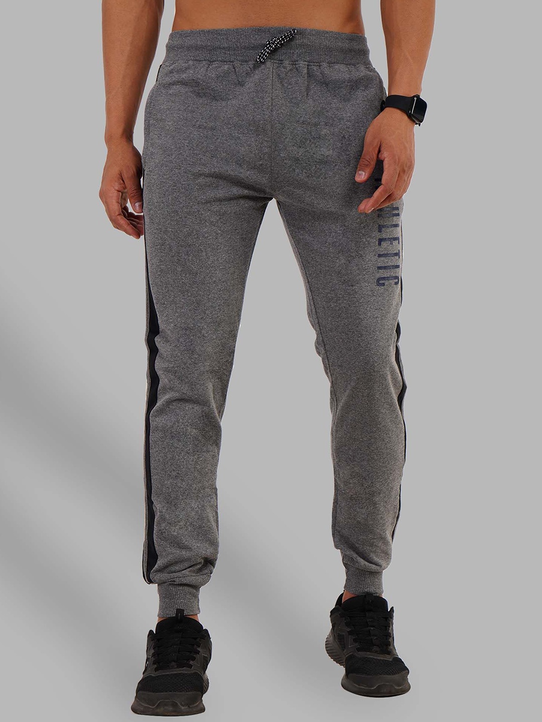 

STARFOX Men Typography Printed Cotton Joggers, Grey