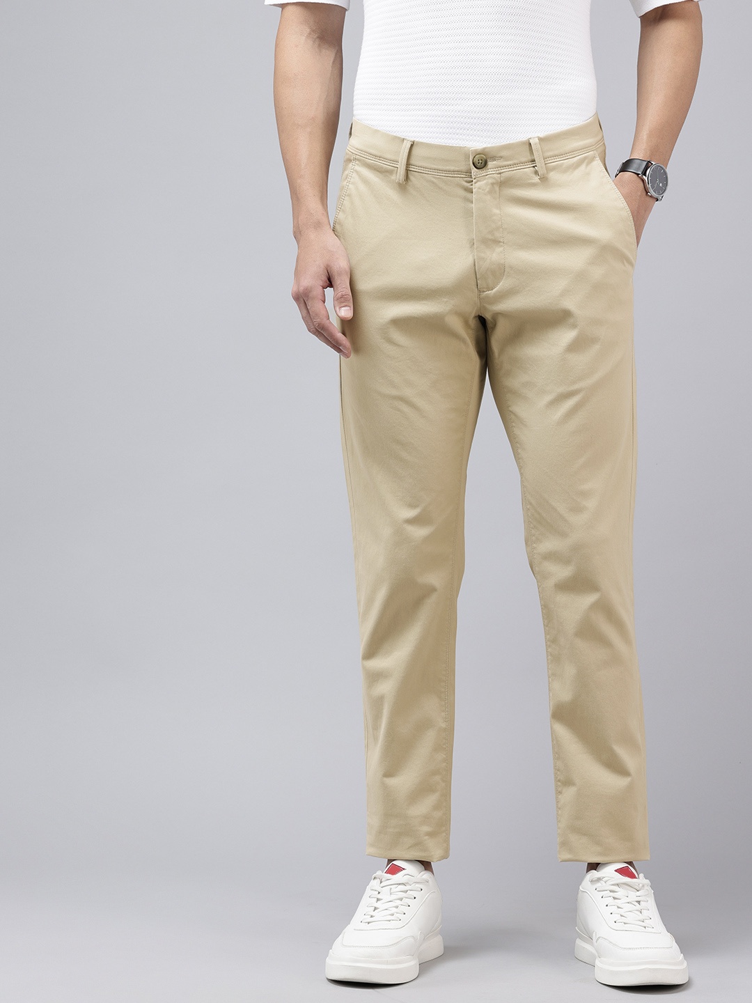 

Van Heusen Sport Men Tapered Fit Chinos Trousers, Beige