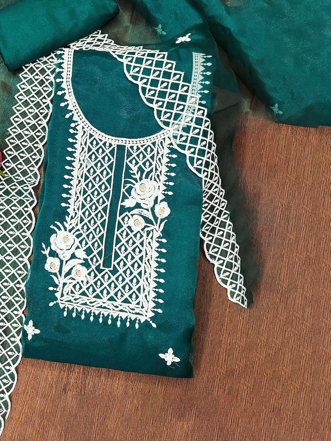

SHADOW & SAINING Floral Embroidered Thread Work Organza Unstitched Dress Material, Teal