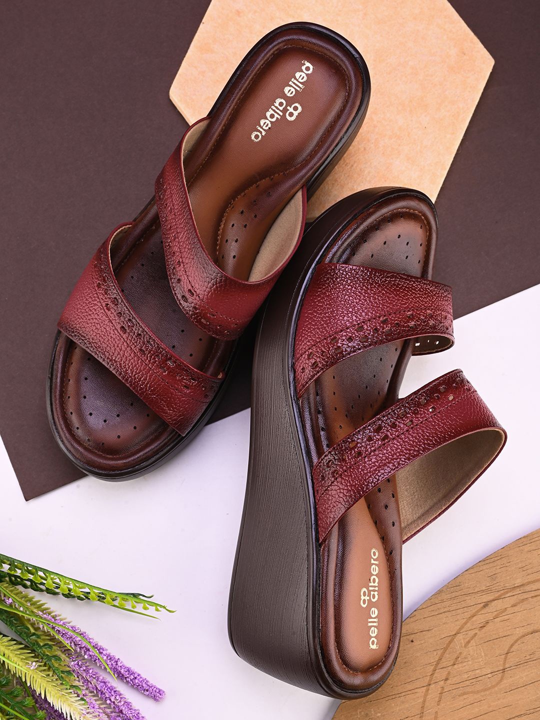 

pelle albero Leather Slip-On Wedge Heel Sandals, Maroon