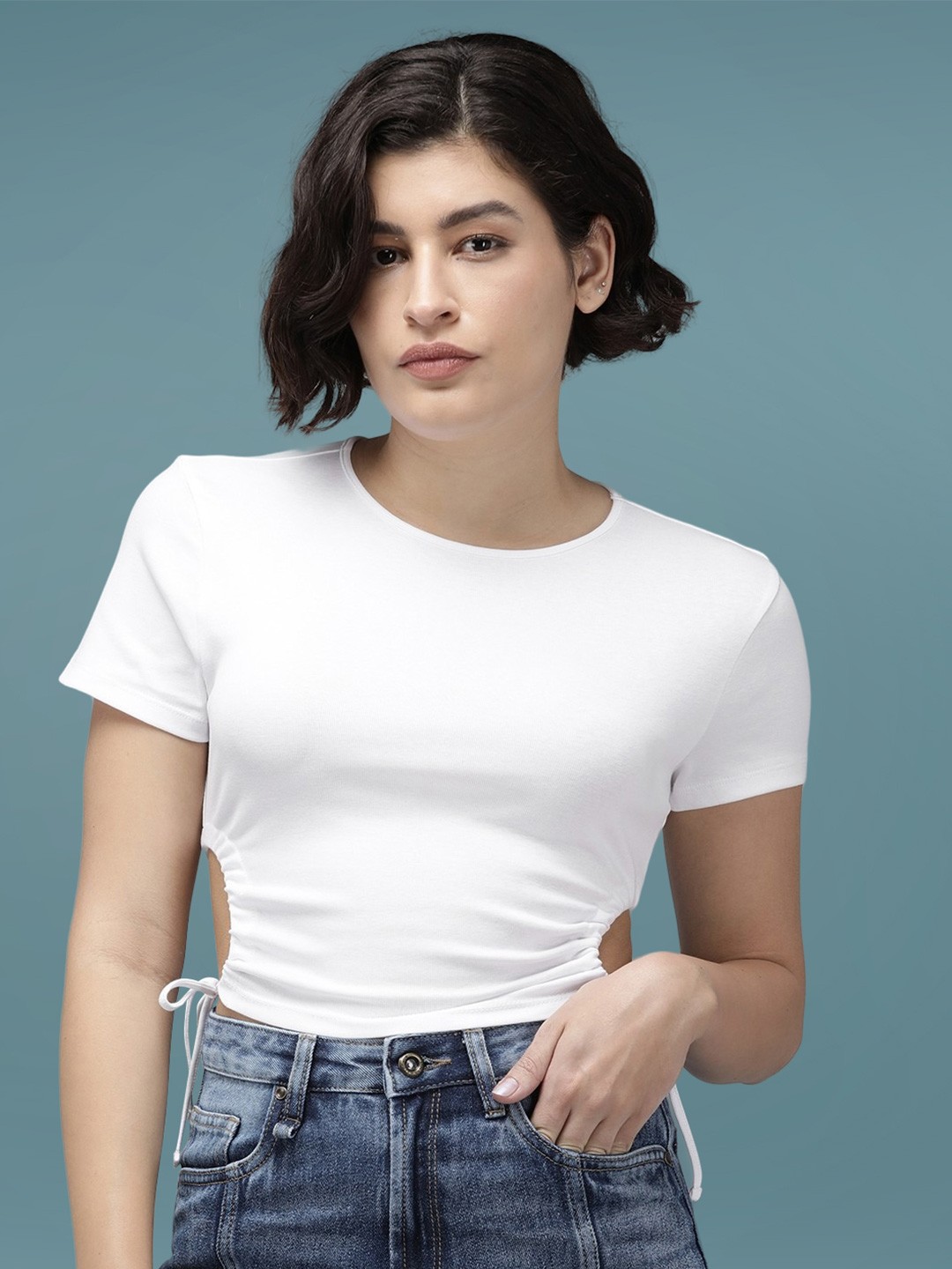 

DressBerry Women Solid Round Neck Slim Fit Crop T-shirt, White