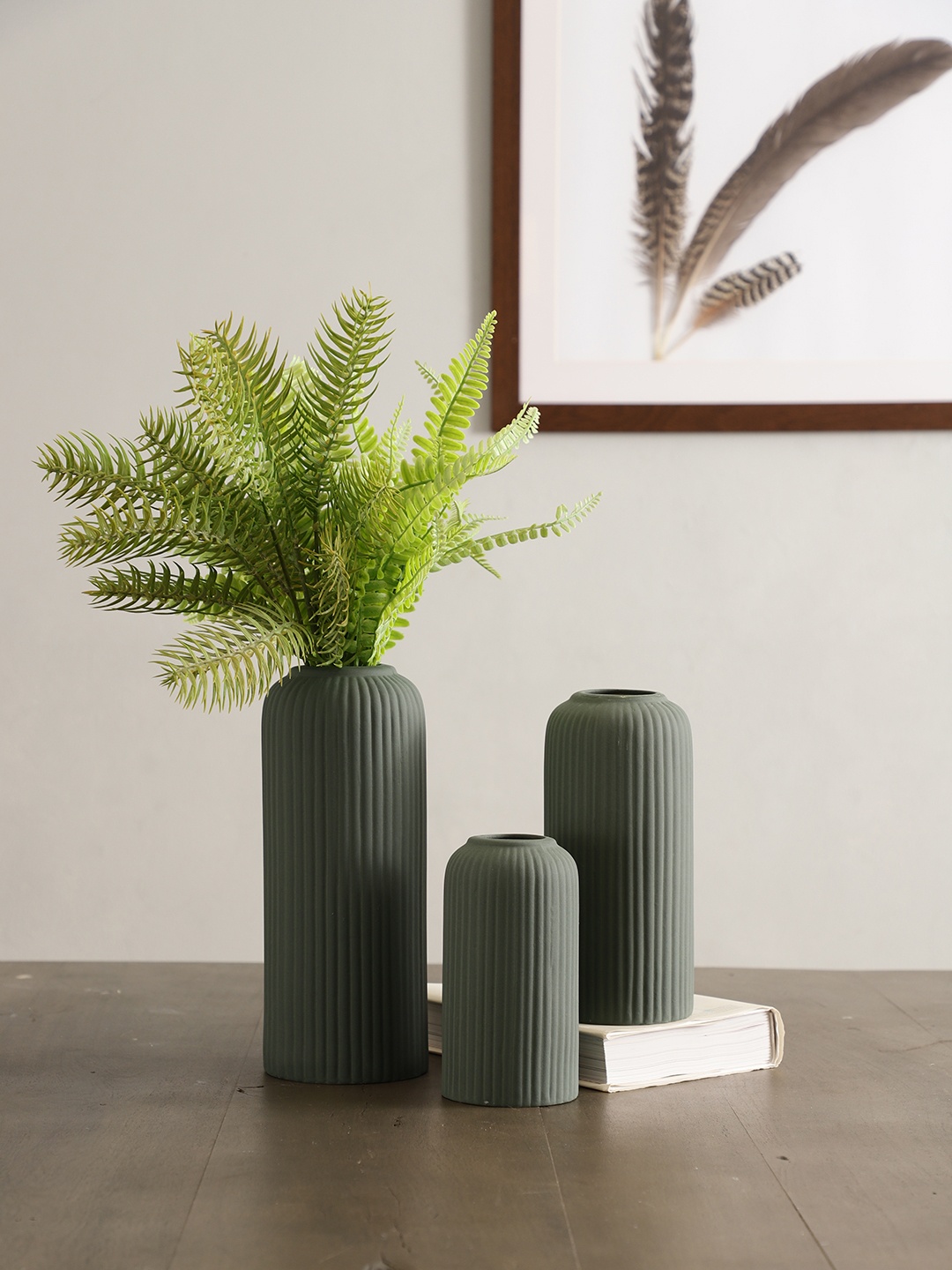 

The Decor Mantra Green 3 Pieces Textured Ceramic Vases