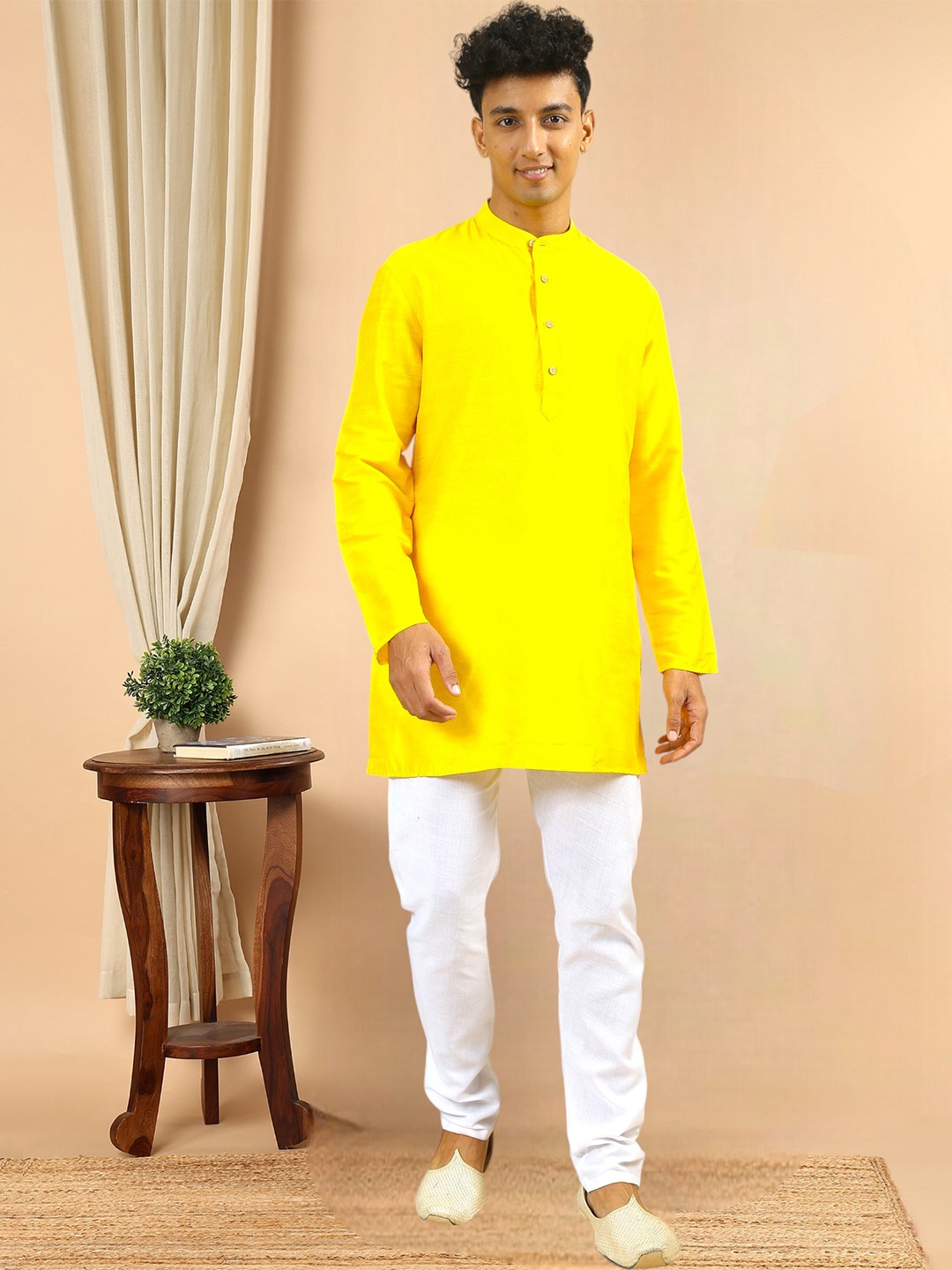 

TATTVA Band Collar Long Sleeves Straight Kurta, Yellow