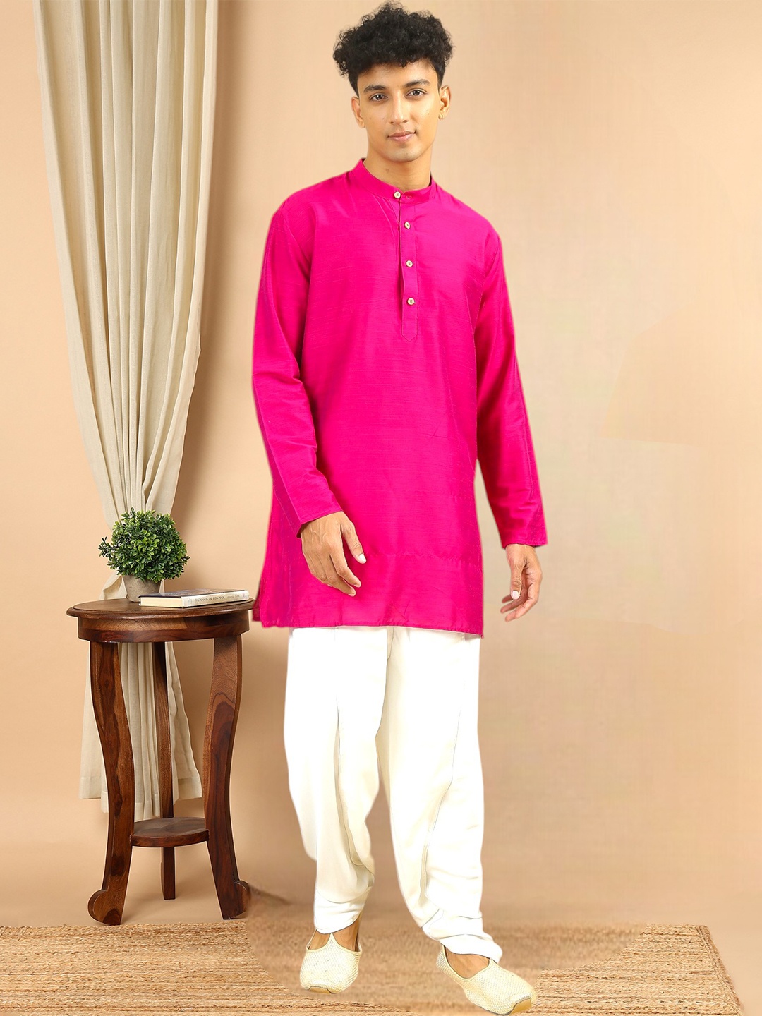 

TATTVA Mandarin Collar Long Sleeves Straight Short Kurta, Pink