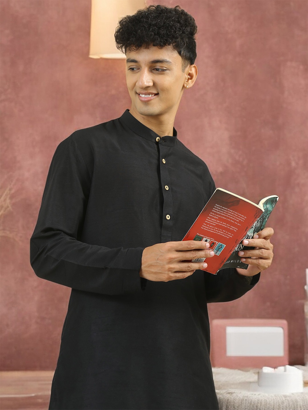 

TATTVA Mandarin Collar Straight Kurta, Black