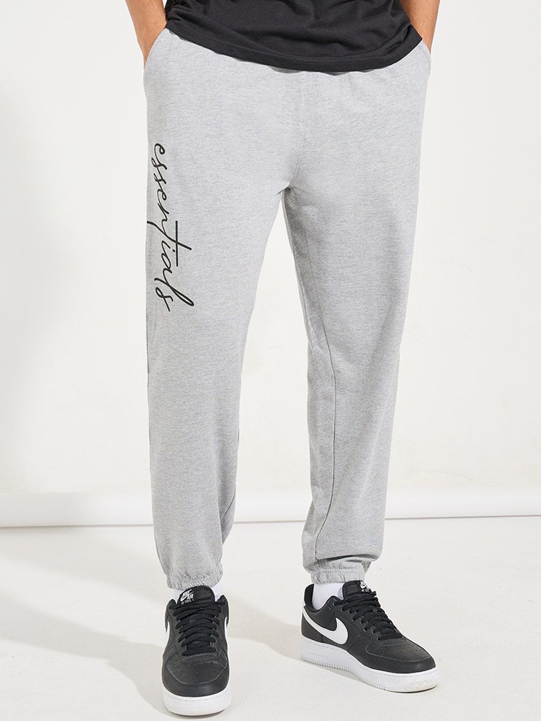 

Styli Men Grey Slogan Typography Printed Oversized Fit Pure Cotton Joggers