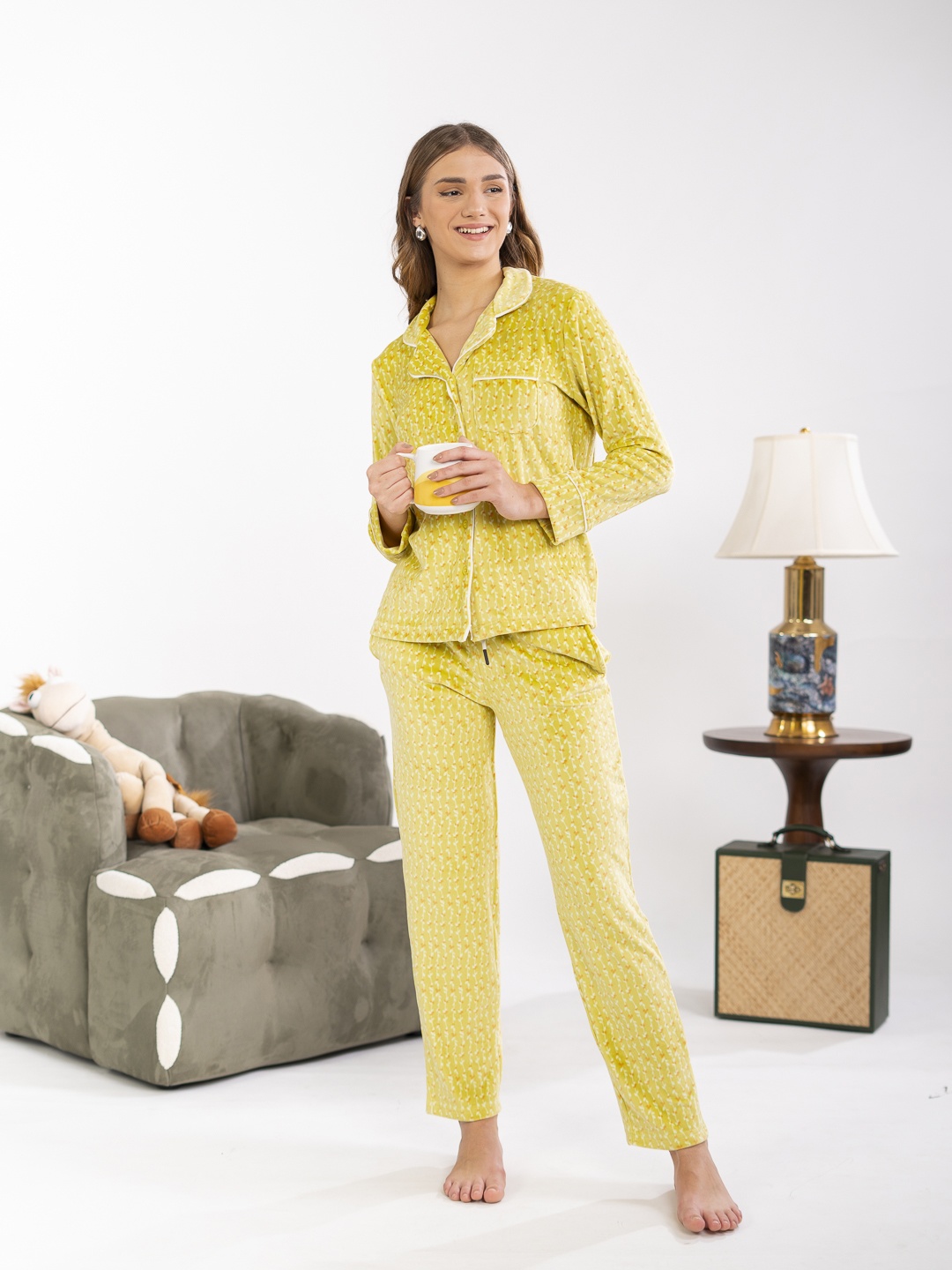 

ELEVENS HEAVEN Printed Velvet Night suit, Yellow
