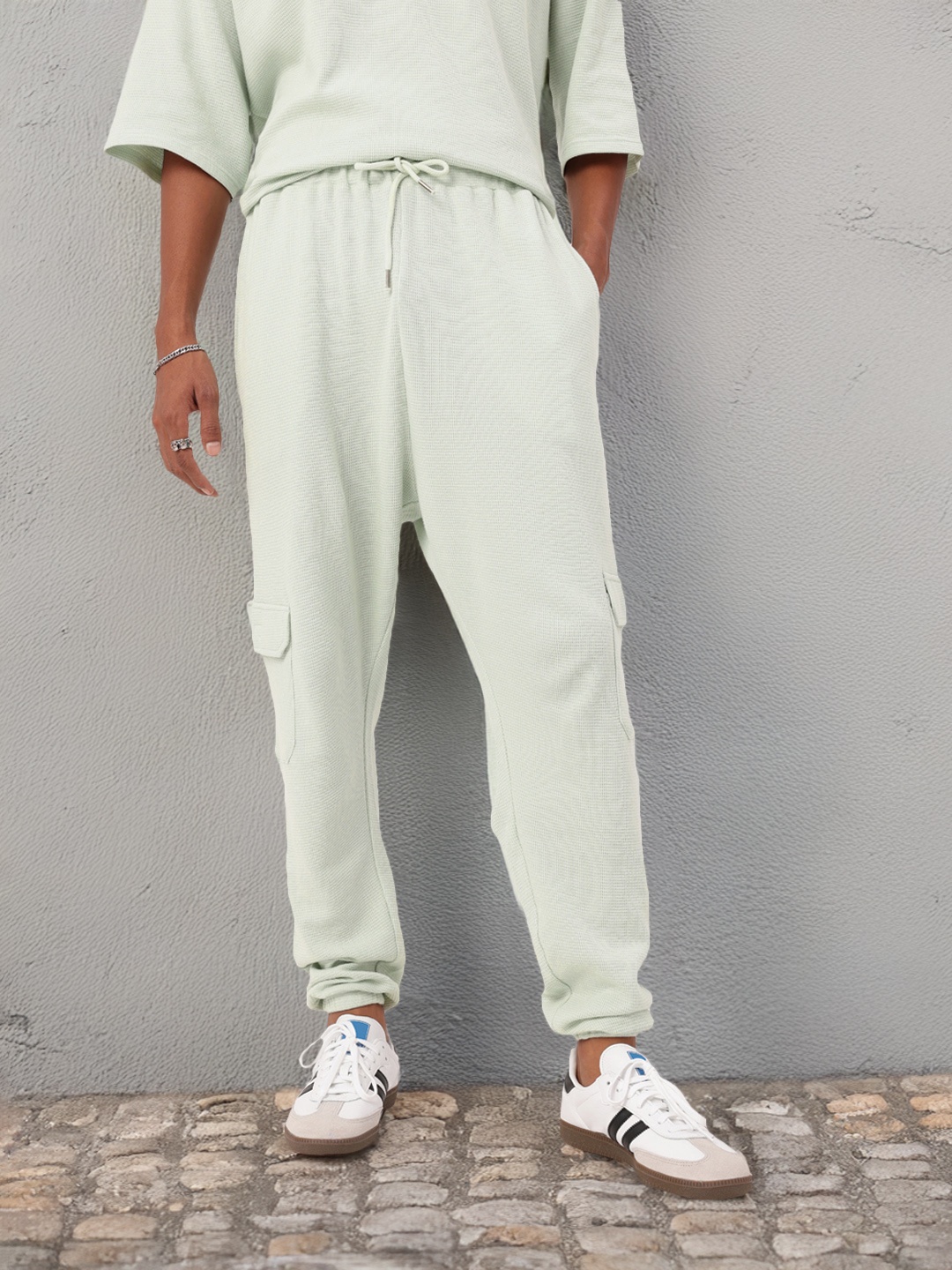 

Kook N Keech Men Korean Street Utility Textured Knitted Relaxed Joggers, Sea green