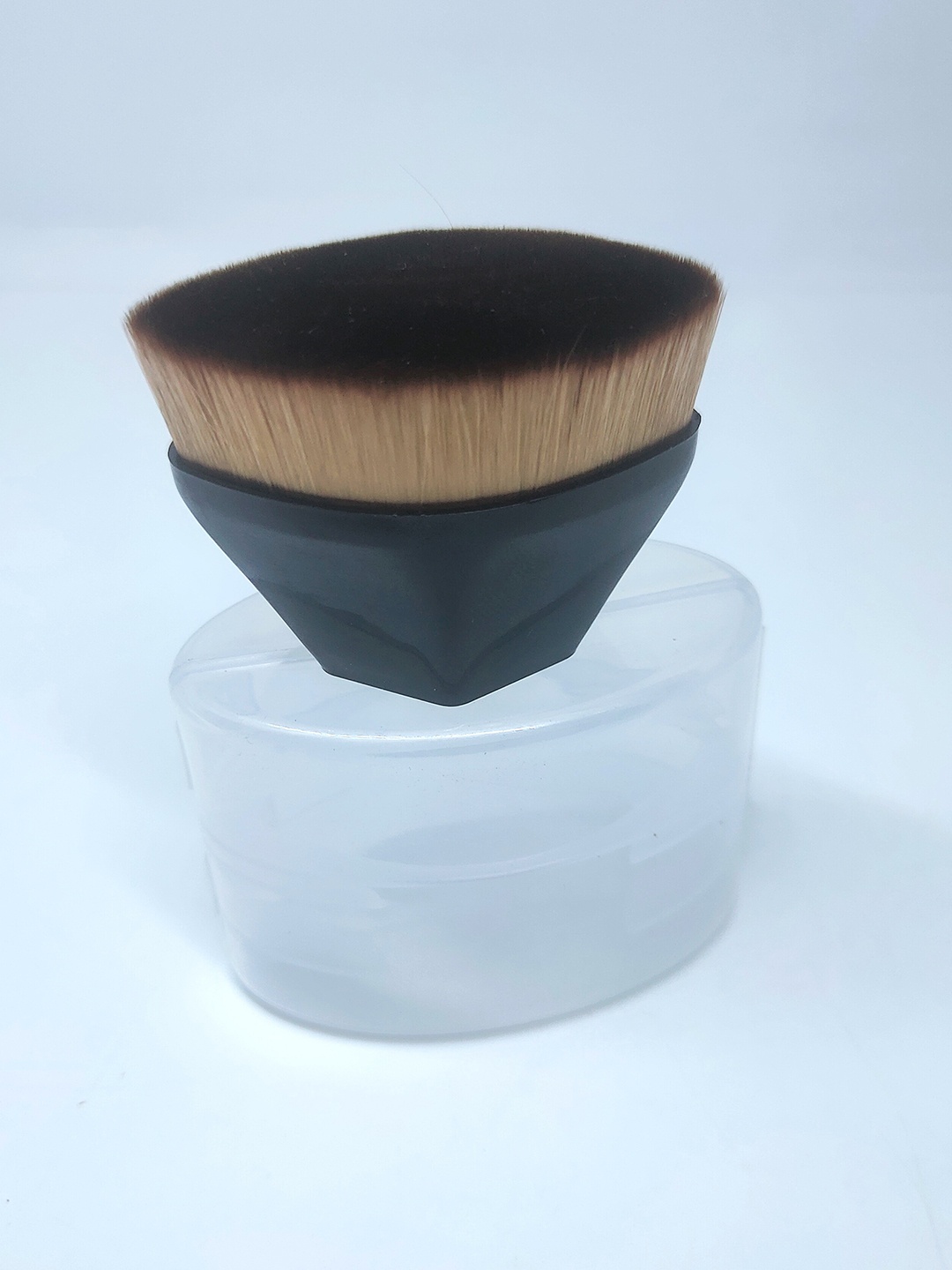 

Cosmo Hub P Blush Brush, Black