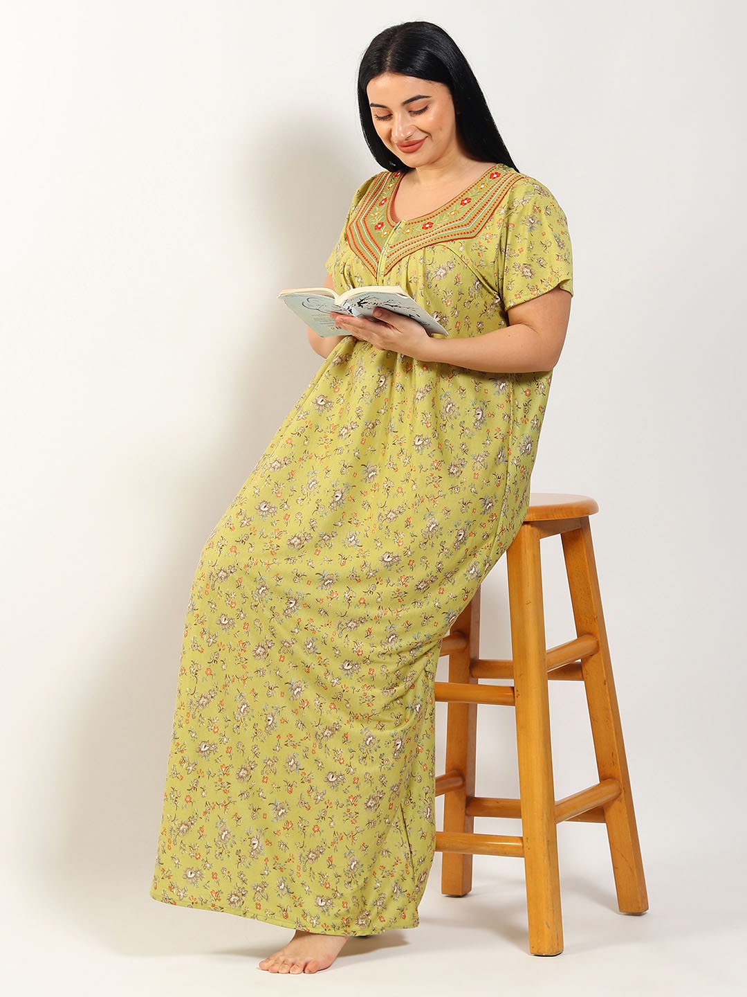 

Noty Plus Size Printed Maxi Nightdress, Green