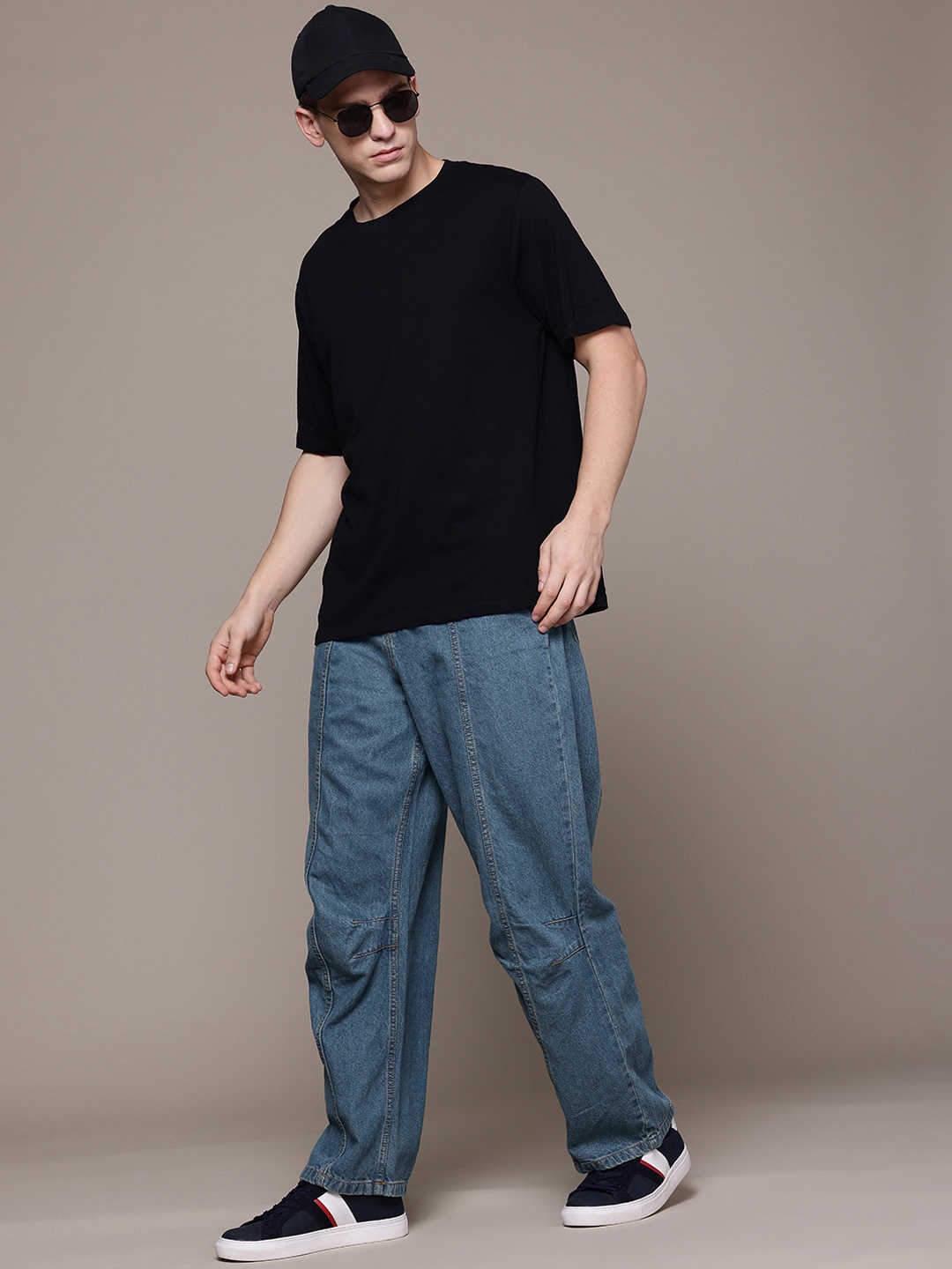 

The Roadster Lifestyle Co. Men Baggy Loose Fit Jeans, Blue