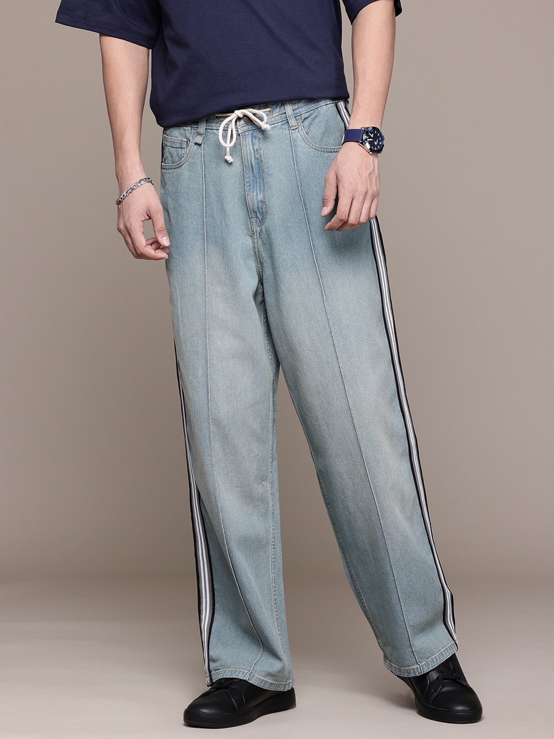 

The Roadster Lifestyle Co. Pure Cotton Baggy Fit with Side Stripe Jeans, Blue