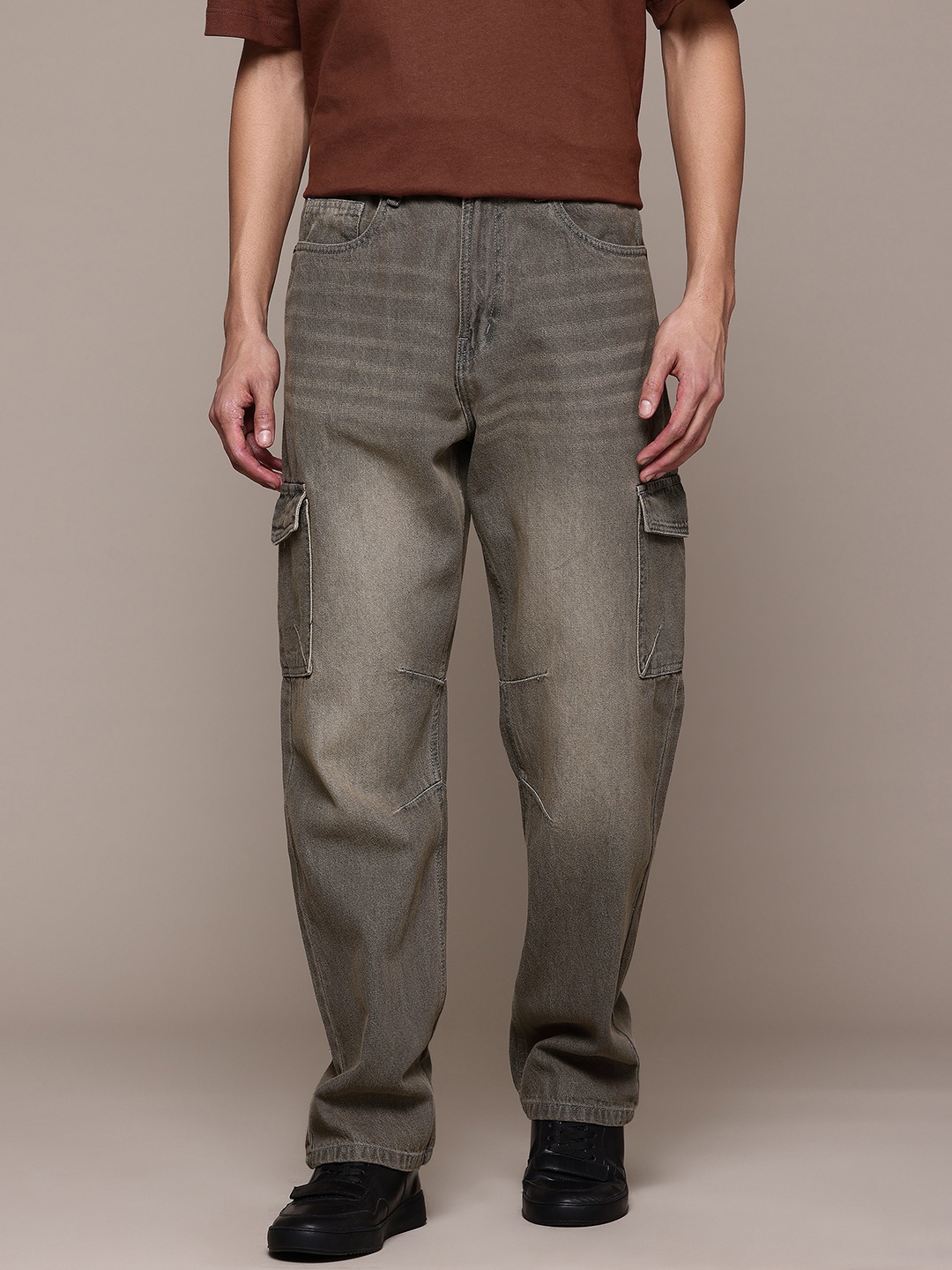 

The Roadster Lifestyle Co. Washed Effect Light Fade Cargo-Style Jeans, Grey