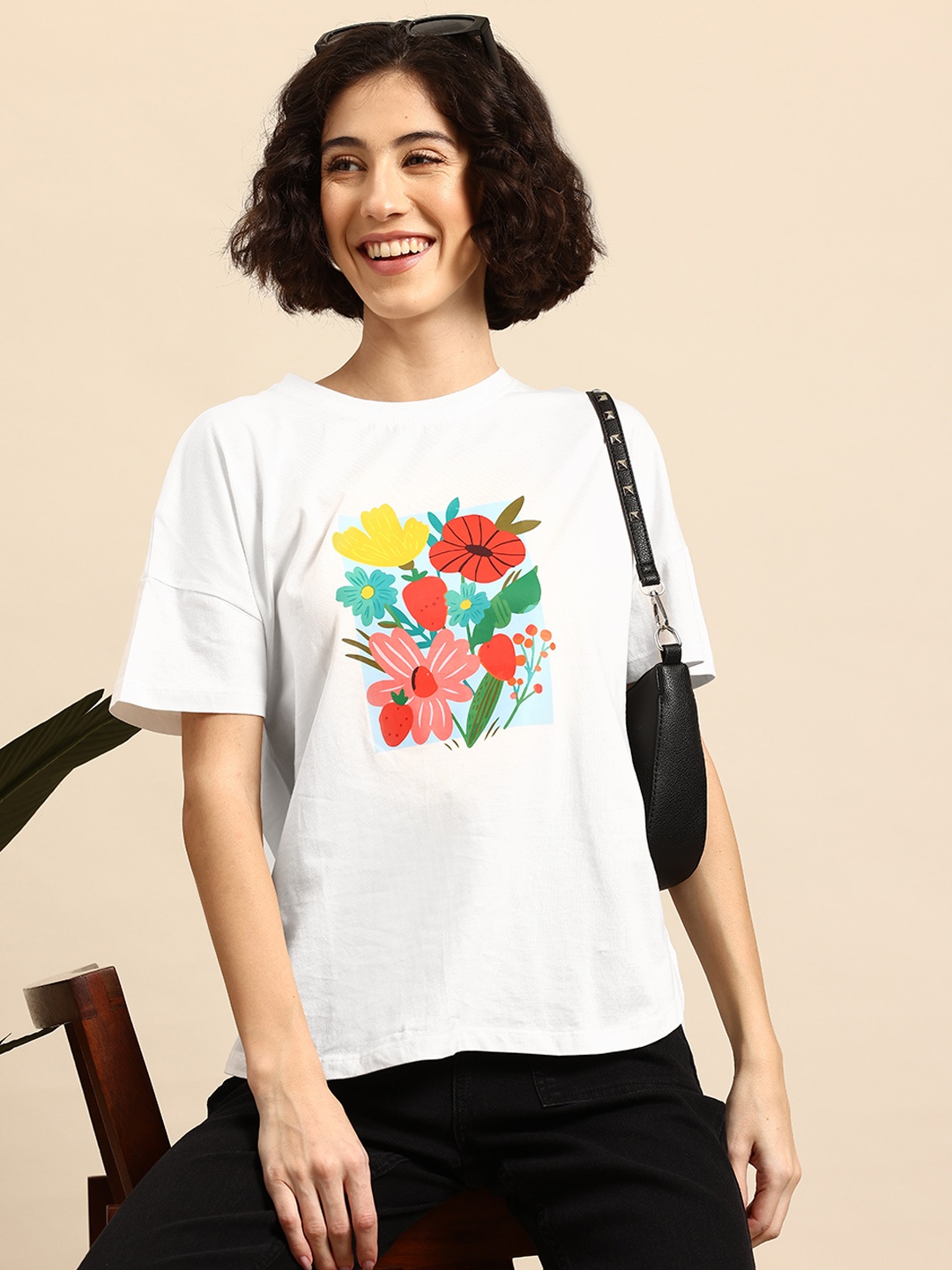 

Mast & Harbour Graphic Printed Relaxed Fit T-shirt, White