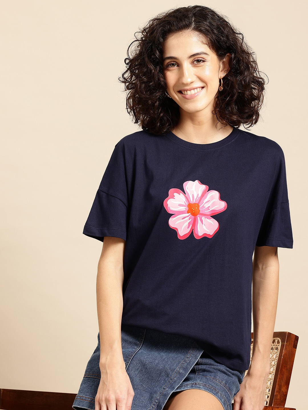 

Mast & Harbour Floral Print Drop-Shoulder Sleeves Pure Cotton T-shirt, Navy blue