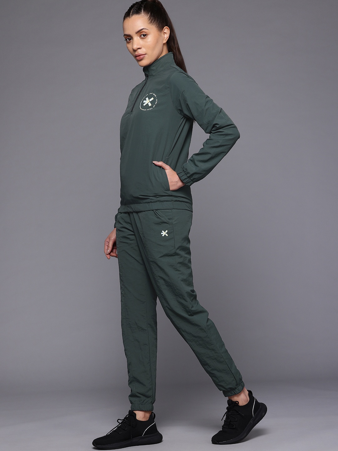 

HRX by Hrithik Roshan Rapid-Dry Running Tracksuit, Green