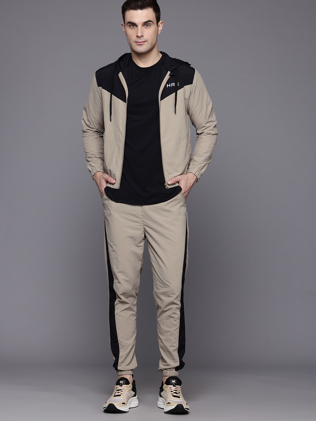 

HRX by Hrithik Roshan Colourblocked Rapid-Dry Running Tracksuit, Beige
