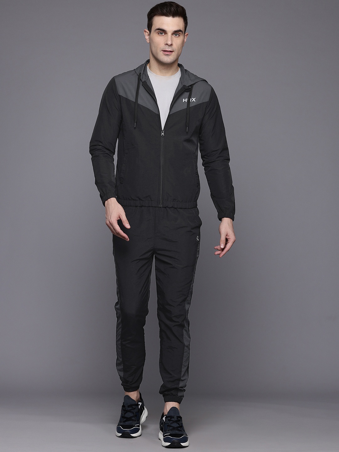 

HRX by Hrithik Roshan Colourblocked Rapid-Dry Running Tracksuit, Black