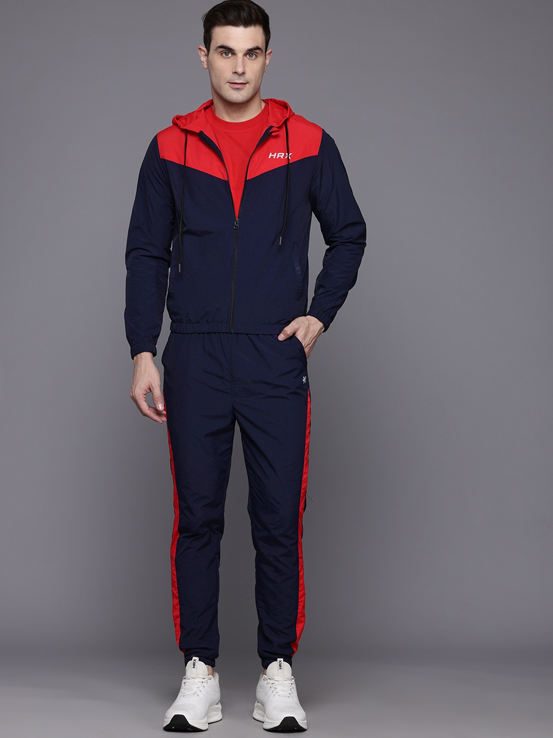 

HRX by Hrithik Roshan Colourblocked Rapid-Dry Running Tracksuit, Navy blue