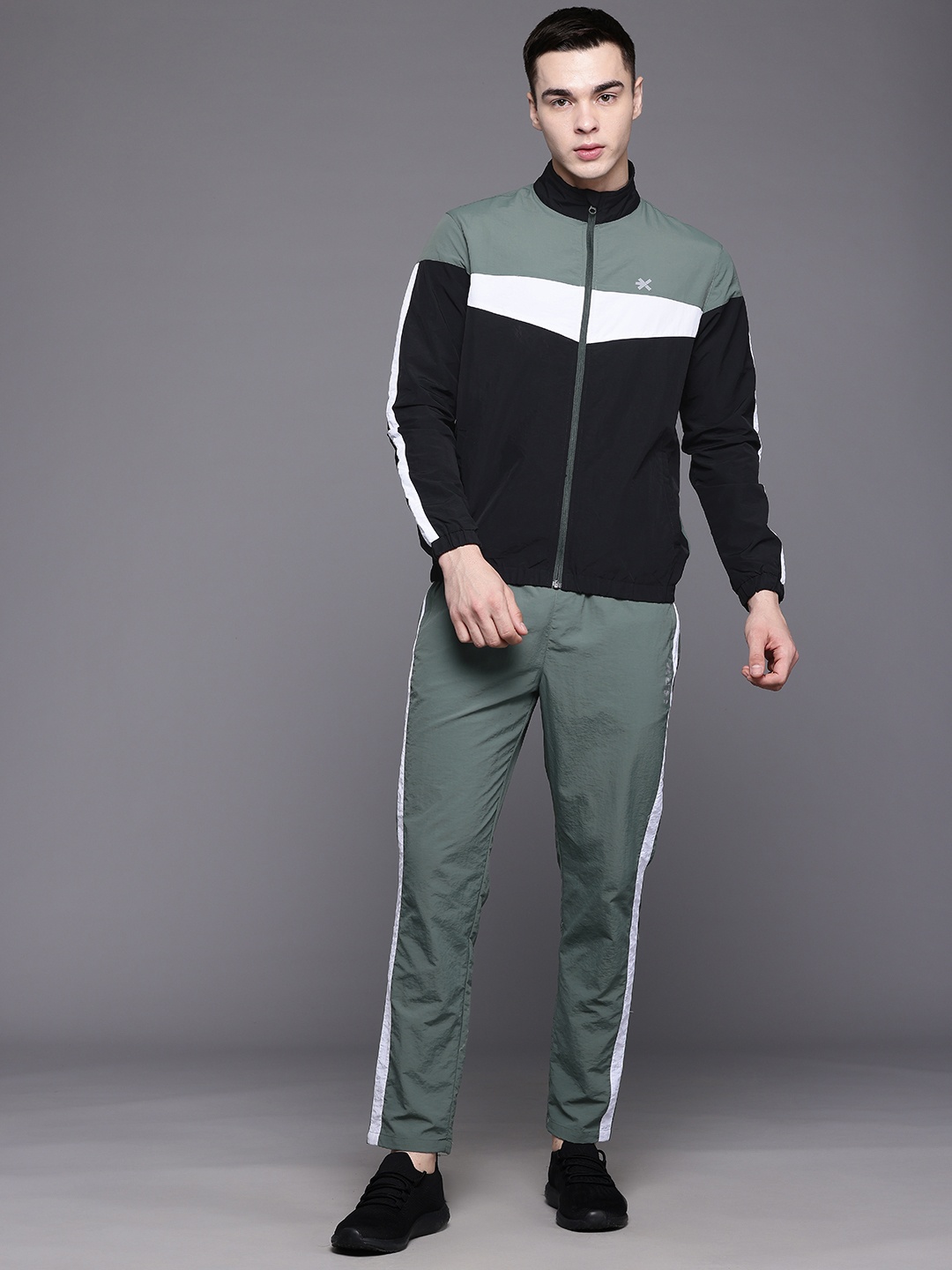 

HRX by Hrithik Roshan Men Colourblocked Running Tracksuit, Black