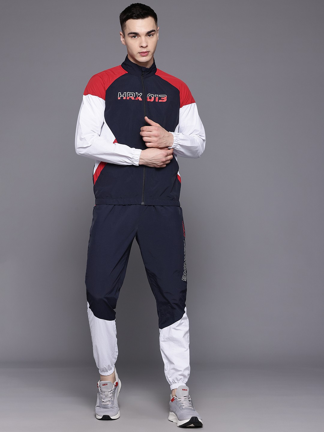 

HRX by Hrithik Roshan Men Rapid-Dry Colourblocked Running Tracksuit, Navy blue