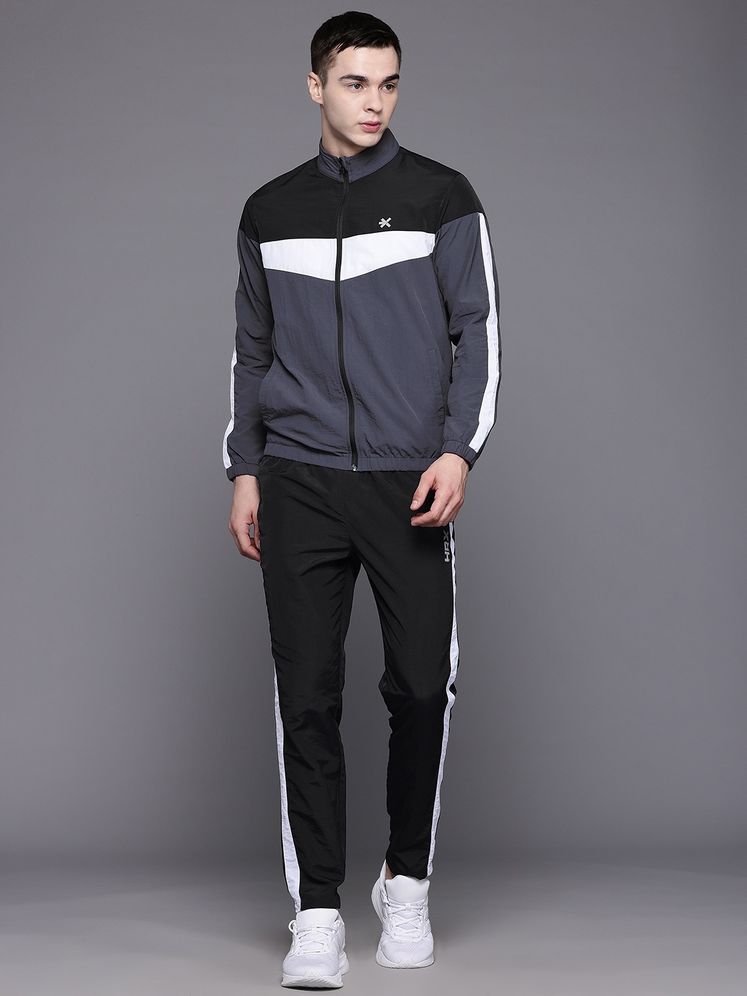 

HRX by Hrithik Roshan Men Colourblocked Running Tracksuit, Charcoal