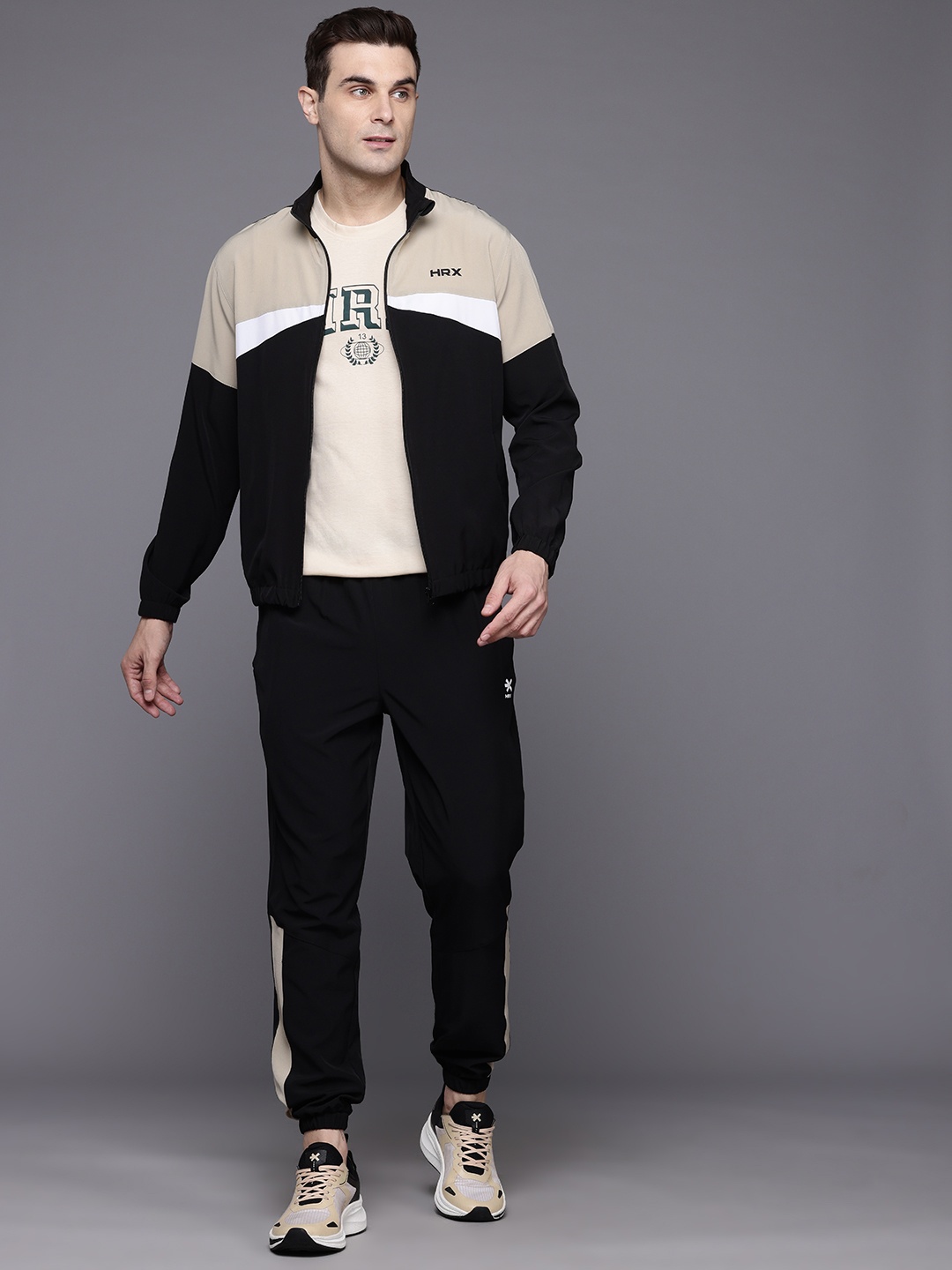 

HRX by Hrithik Roshan Men Colourblocked Rapid-Dry Running Track Suit, Black