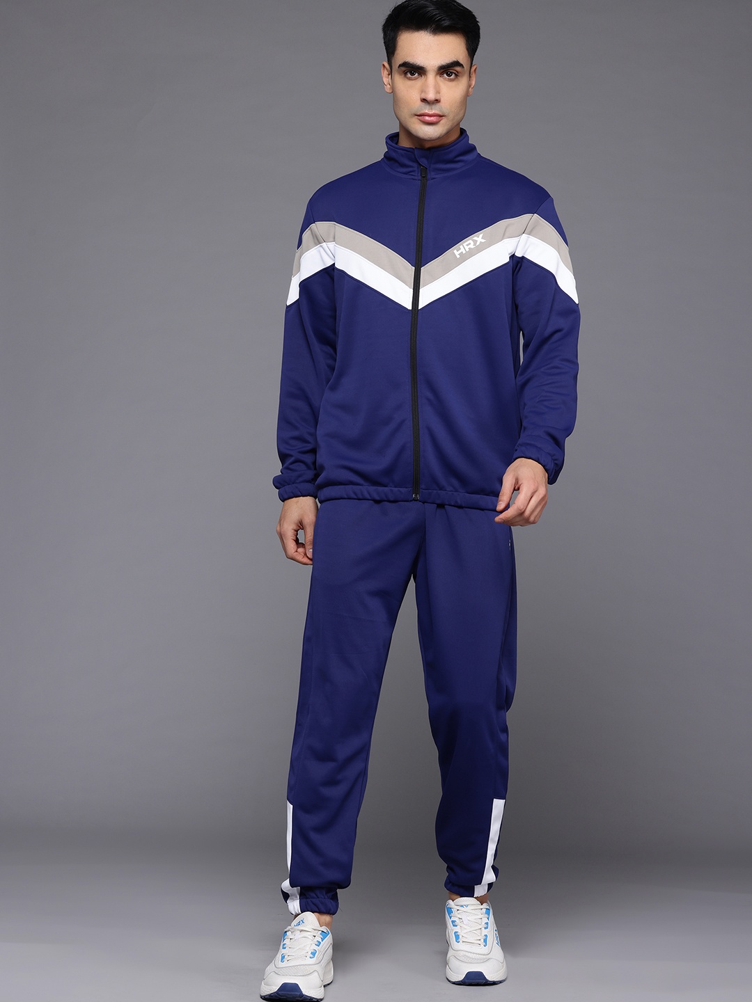 

HRX by Hrithik Roshan Chevron Printed Rapid-Dry Running Zip-Up Tracksuit, Blue